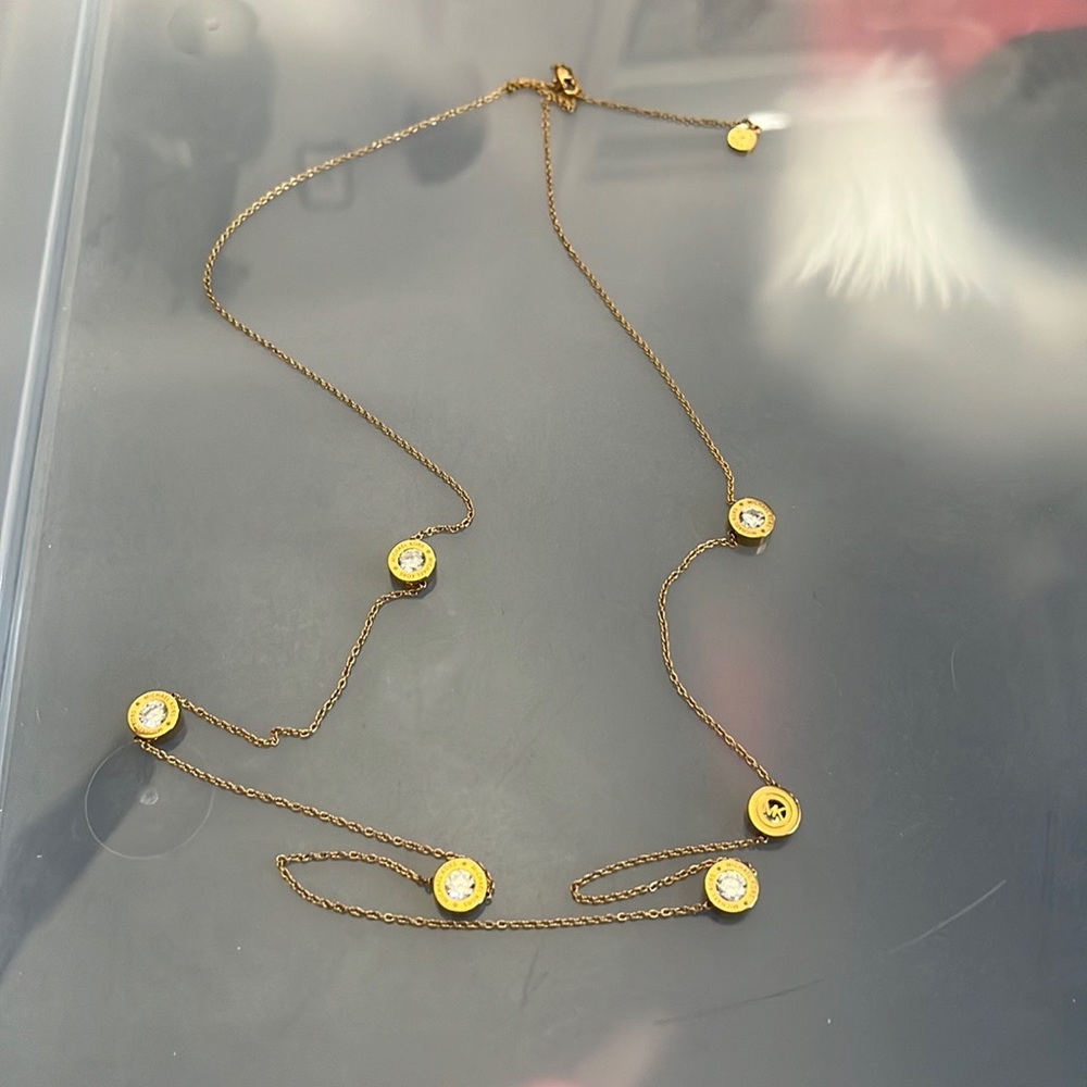 Michael Kors golden necklace